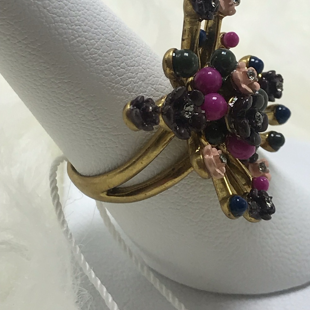 Ring - Picture 3 of 3